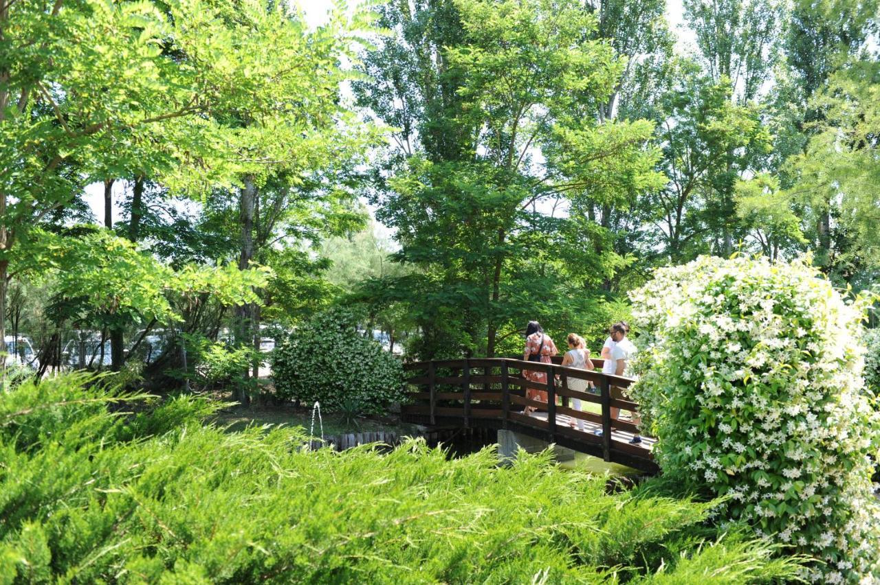 Giardino Di Rebecca Bed & Breakfast Castiglione di Ravenna Bagian luar foto